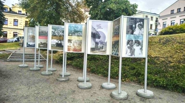 Wołają z grobów, których nie ma…