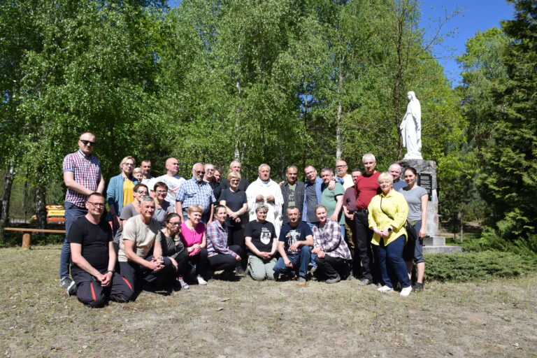 Wolontariusze w Ostrówkach